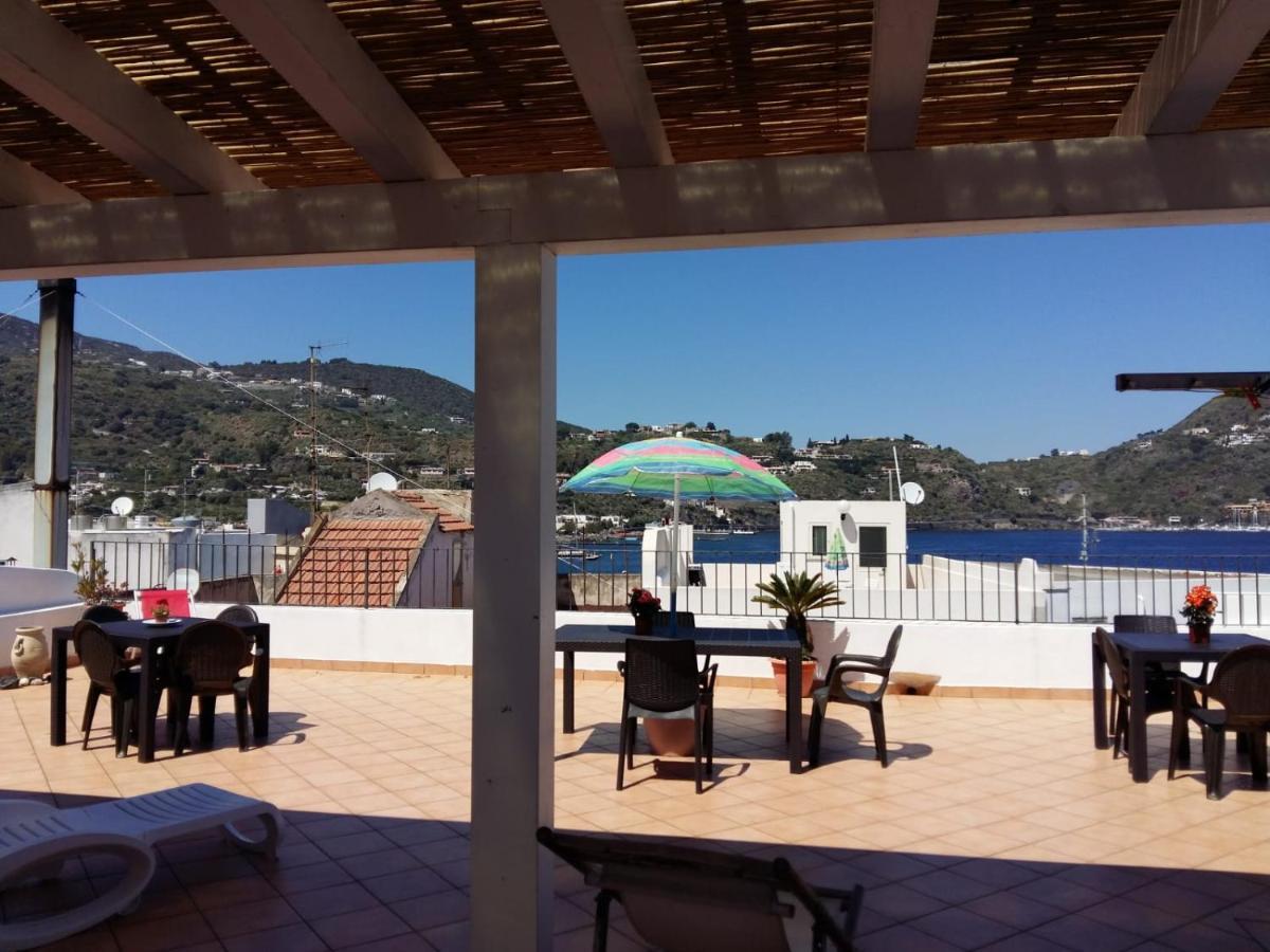 Appartamento Lipari Centro Storico Flat 6 mins from Port Esterno foto