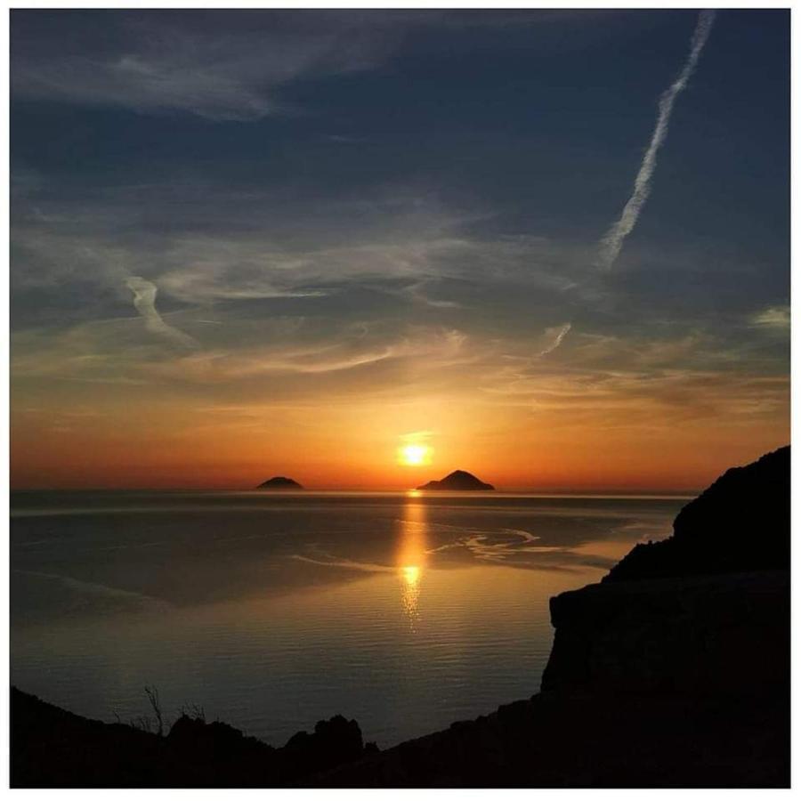 Appartamento Lipari Centro Storico Flat 6 mins from Port Esterno foto