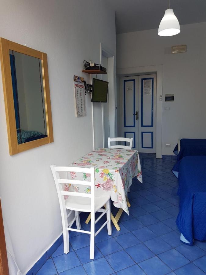 Appartamento Lipari Centro Storico Flat 6 mins from Port Esterno foto